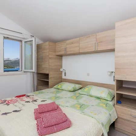 Apartamento Memunic - One Bedroom With Balcony And Sea View